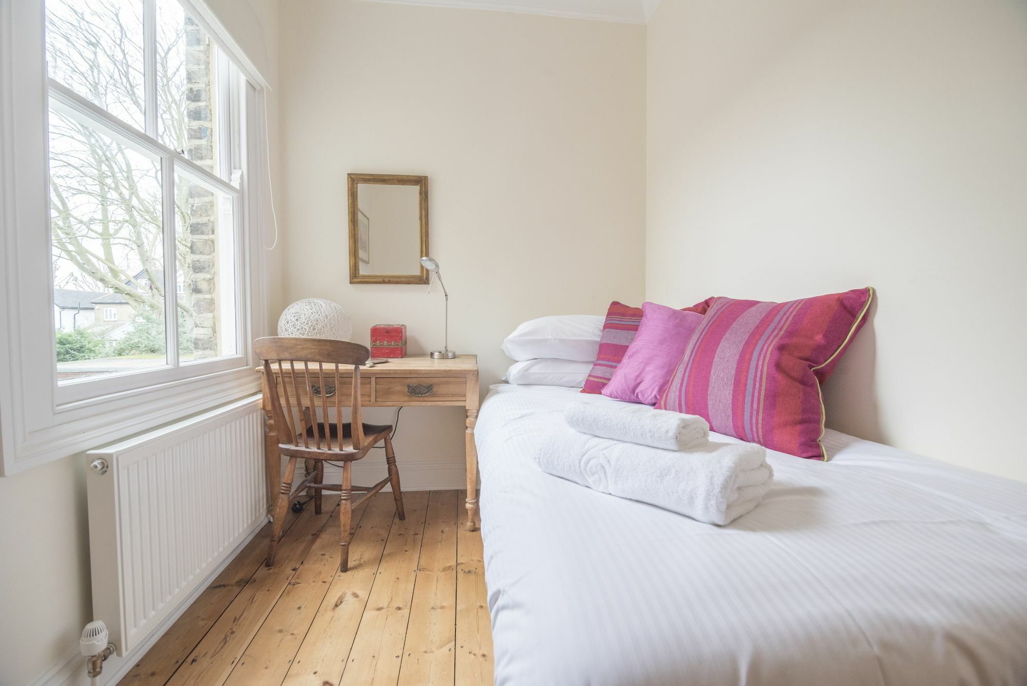 Traditional Home In Kew Gardens By Underthedoormat Richmond  Extérieur photo
